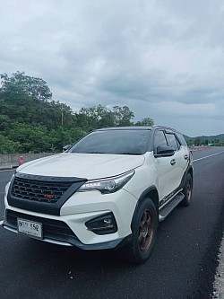 เหมารถ fortuner ไปต่างจังหวัด