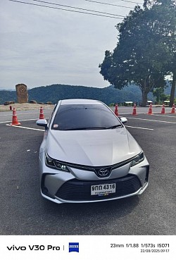 บริการเหมารถ 5 ที่นั่ง altis ราคาประหยัด